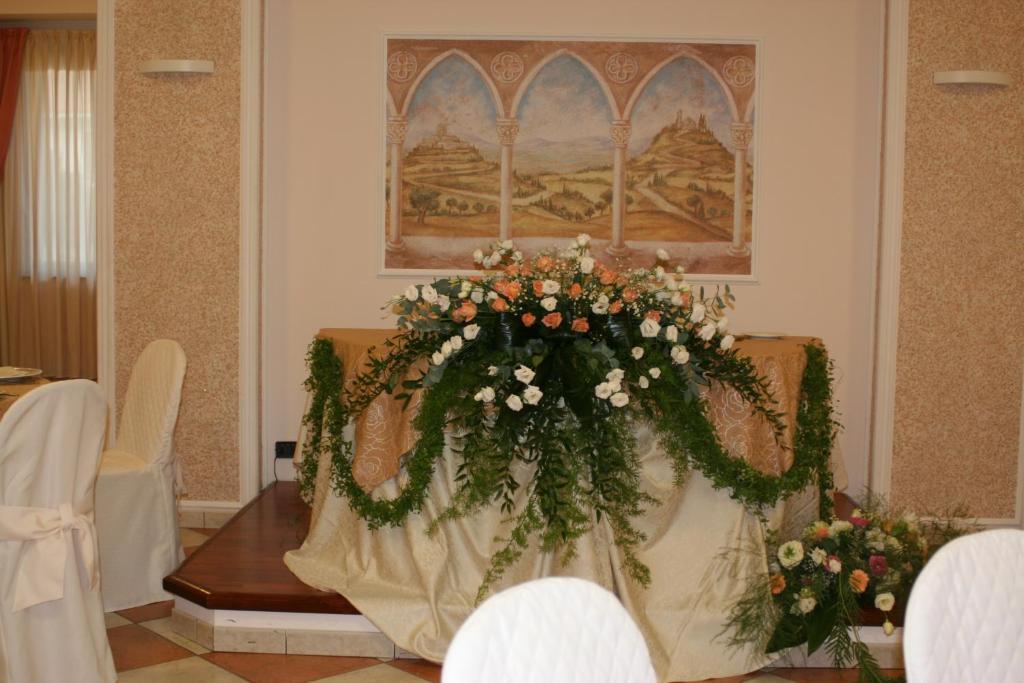Hotel Gaudio Longobardi エクステリア 写真